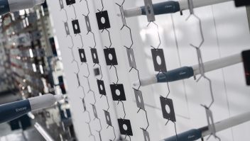 Krieg_Elektronik_Gehausebau_GmbH_Pulverbeschichtung
